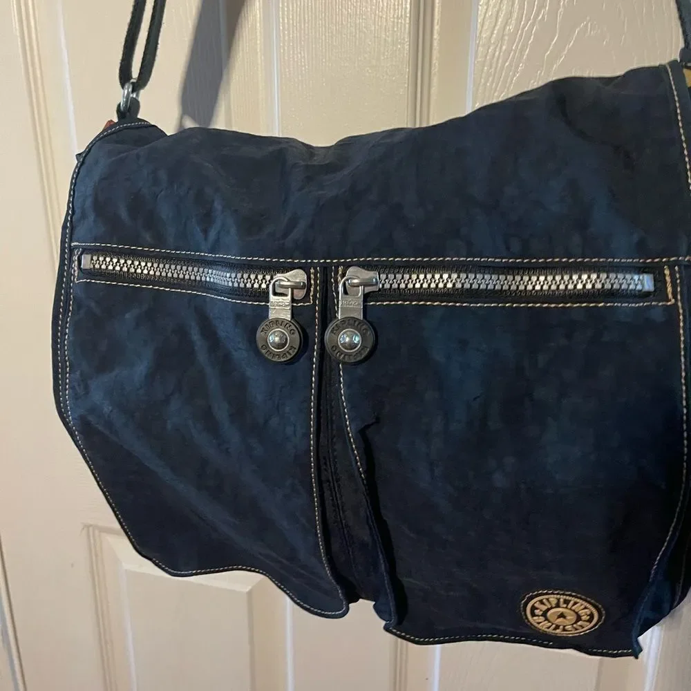 Kipling Nylon Expandable Navy Blue Large Messenger Bag  Key Clip. Black strap .